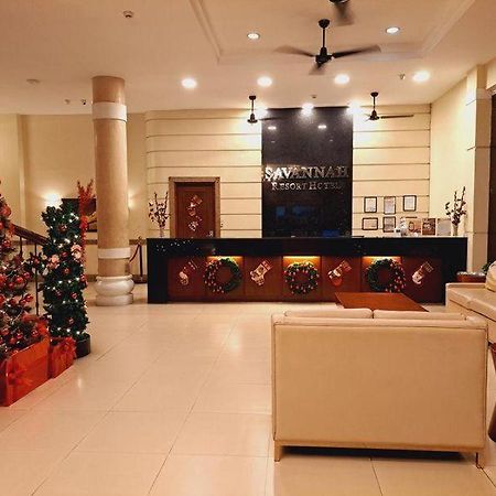Savannah Resort Hotel Angeles Exterior photo